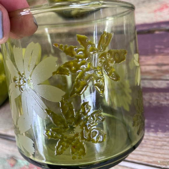 4- Vintage Floral Glasses - Picture 3 of 8